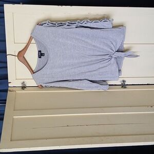 A. Byer Womans Large Gray Blouse